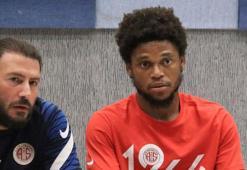 Luiz Adriano: Bu sene belirlemiş olduğumuz hedef; şampiyonluk için her türlü mücadeleyi vermek