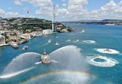 Kıyı Emniyet Genel Müdürlüğü'nden Boğaz'da saygı seyri