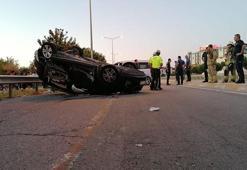 Silivri'de hafif ticari araçla çarpışan otomobil takla attı: 5 yaralı