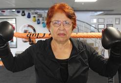 67 yaşında başladığı boksla Parkinson’u nakavt ediyor
