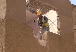 Mardin'de tarihi dokuyu bozan bir bina daha yıkılıyor