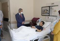 Rektör Ünüvar'dan içme suyundan etkilenen çocuklara ziyaret