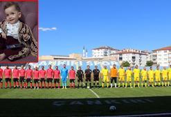 SMA'lı Ömer Alp için 'Türkiye ve Romanya Şöhretler Futbol Müsabakası' yapıldı