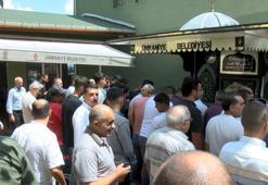 İlaç firması yöneticisinin cenazesinde 'motosikletli duyarsızlığı' tepkisi