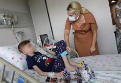 Cem Muhammet 2 kilo 100 gram aldı, çikolata yemeye başladı