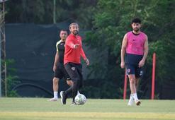 Serkan Özbalta: Bu takımı en iyi yere getirme adına çalışma içindeyiz