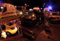 Beşiktaş’ta, navigasyonun ters yola soktuğu otomobil taksiye çarptı: 7 yaralı