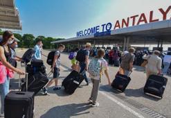Antalya'ya hava yoluyla gelen turist sayısı 7 milyonu geçti