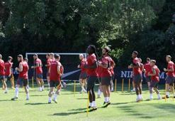 Galatasaray'da Torreira ve Mertens ilk idmanlarına çıktılar