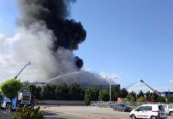 Konya'da, boya fabrikasında yangın