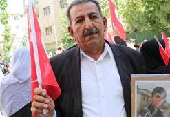 Van'da evlat nöbetindeki baba: 7 yıldır gitmediğim yer kalmadı