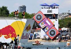 Red Bull Uçuş Günü yoğun katılımla İstanbul'da yapıldı