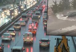 Maltepe D-100'de yağmur trafiği