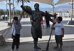 9 Eylül'ün 100'üncü yılında, 100 saatle rekoru hedefliyor