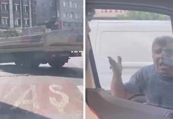 Zeytinburnu'nda yol tartışması: Şoför kaza yaptı, camları yumrukladı