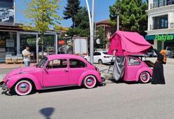 Bir tam bir yarım vosvos ile karavan yaptılar