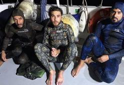 Dalgıç kıyafetli kaçak göçmenler, Yunan adalarına yüzerek geçmek istemiş