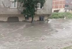 Esenyurt'ta yine su baskınları