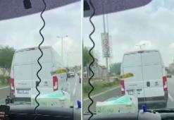 Bayrampaşa'da ambulansa yol vermeyen minibüs şoförü kamerada