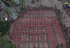 Bodrum’da toplu zeybek gösterisi havadan görüntülendi