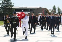 Devlet Mezarlığı'nda '30 Ağustos' töreni