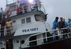 Kuşadası’nda balıkçılar 'Vira bismillah' dedi