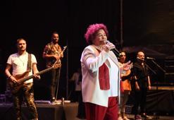 Selda Bağcan ‘Beşiktaş Festivali’nde konser verdi