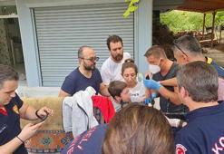 Eline saplanan demirle hastaneye götürüldü