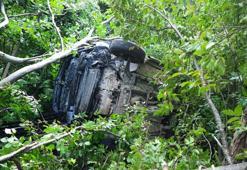 Kastamonu'da şarampole yuvarlanan otomobilin sürücüsü yaralandı