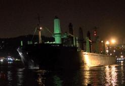 Bebek sahilinde karaya oturan kargo gemisi kurtarıldı