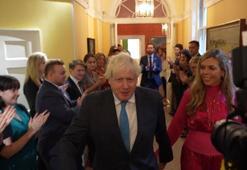 Johnson, Başbakanlık konutundan ayrıldı