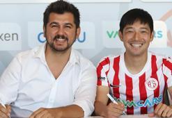 Antalyaspor, Japon orta saha Nakajima’yı açıkladı