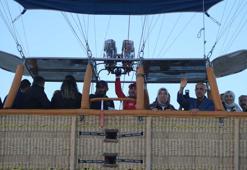 Bakan Kirişci, sıcak hava balonu ile uçtu