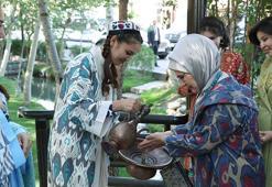 Emine Erdoğan, Ziroat Mirziyoyeva Konigil Kağıt Fabrikası’nı ziyaret etti