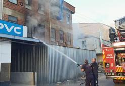 Bursa'da 3 katlı mobilya atölyesinde çıkan yangın korkuttu