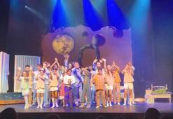 Demirören Medya Lisesi öğrencilerine ilk hafta sonunda müzikal etkinliği