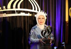 Emine Erdoğan, ABD'de 'Uluslararası Müslüman Kadınlar Başarı ve Topluma Katkı Ödülü'nü aldı