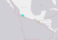 Meksika’da 7.6 büyüklüğünde deprem