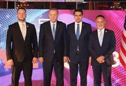 Kitaba dönüşen 'Ottoman America' Cumhurbaşkanı Erdoğan’a takdim edildi