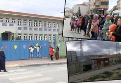 Esenyurt'ta okul yanındaki çöp aktarma tesisi velileri isyan ettirdi