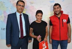 Zihinsel engelli Ceylan, sürekli arayıp meşgul ettiği 112'ye misafir oldu