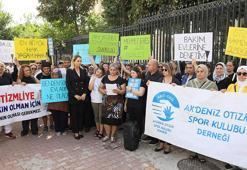 Otizmli Mehmet'in bakımevinde ölümüne derneklerden tepki