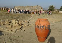 Magnesia Antik Kenti'ndeki caz konserini yoğun ilgi