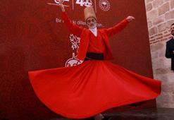 Edirne Kırmızısı Hasat Şenliği'nde 'kırmızılı' keman ve semazen gösterisi