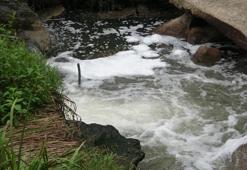 Deredeki köpük, mevsim dönüşümündeki sıcaklık farkından oluşmuş