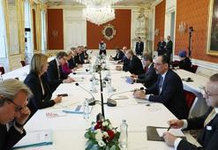 Cumhurbaşkanı Erdoğan'dan Prag’da diplomasi trafiği