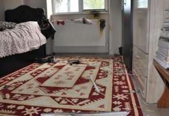 Kars'ta 4 eve yıldırım isabet etti; elektrikli eşyalar zarar gördü