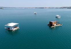 Gölde duba üstü kaçak yapıların kaldırılması için 25 Ekim'e kadar süre