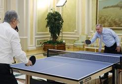 Erdoğan mevkidaşı Tokayev’le masa tenisi oynadı