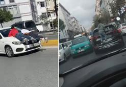 Bağcılar'da çocuklar bahşiş için düğün konvoylarında hayatlarını riske attı